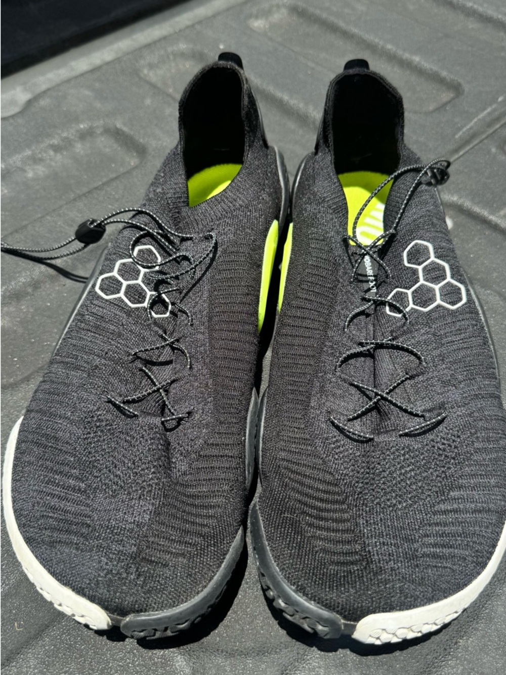 Vivo Barefoot Motus Black Knit Slip-On Sneakers